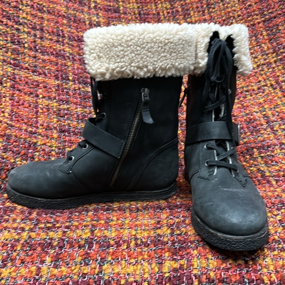 Koolaburra by Ugg Black Leather Sheerskin Winter Boots size 8 - Picture 6 of 11